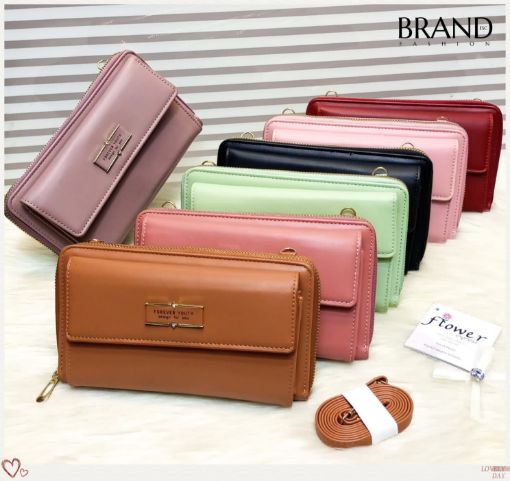 Picture of Cross body clutches